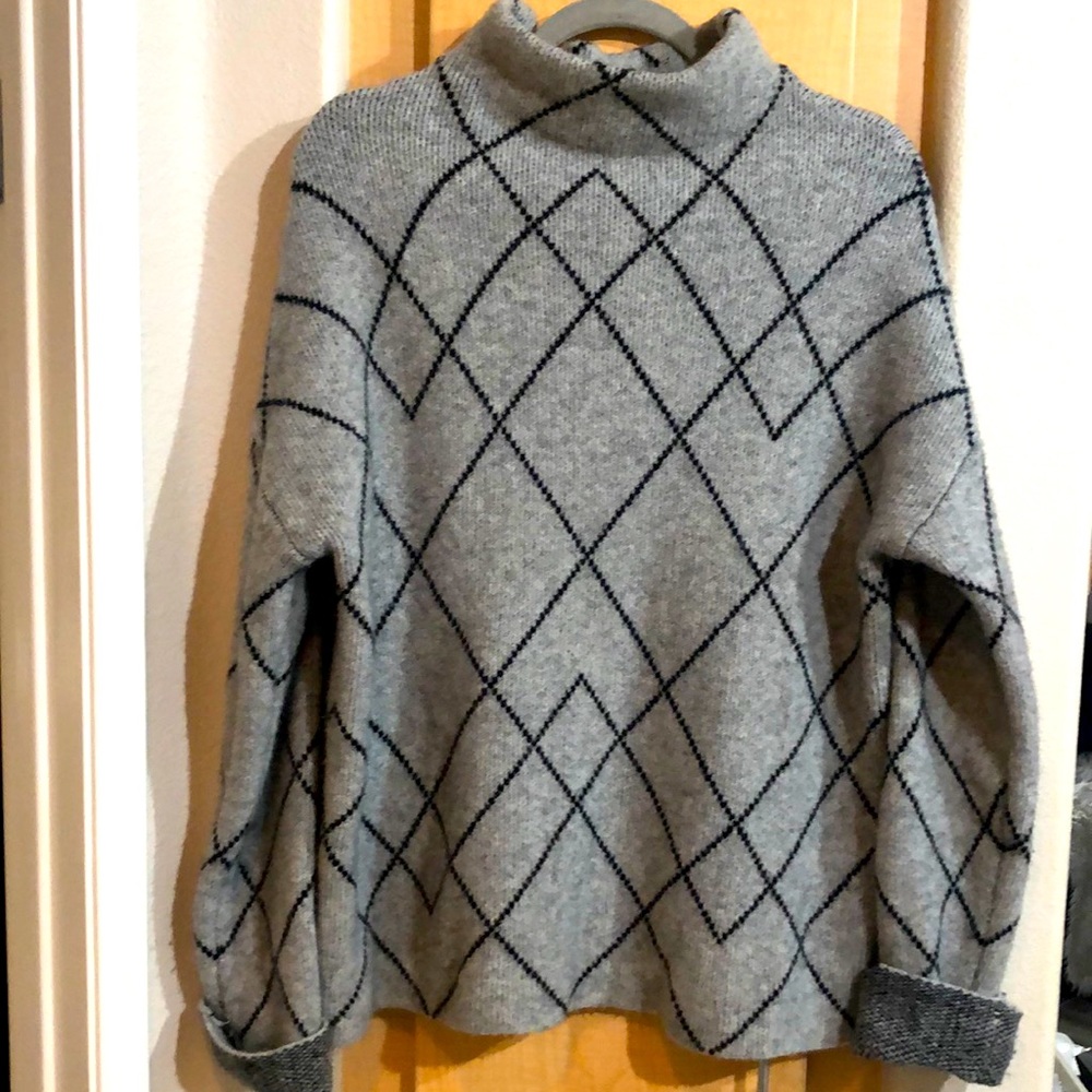 Christian Siriano Crew neck sweater
